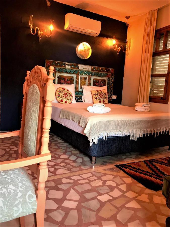 Ferienwohnung Smyrna Uzuncarsi Kaş Exterior foto