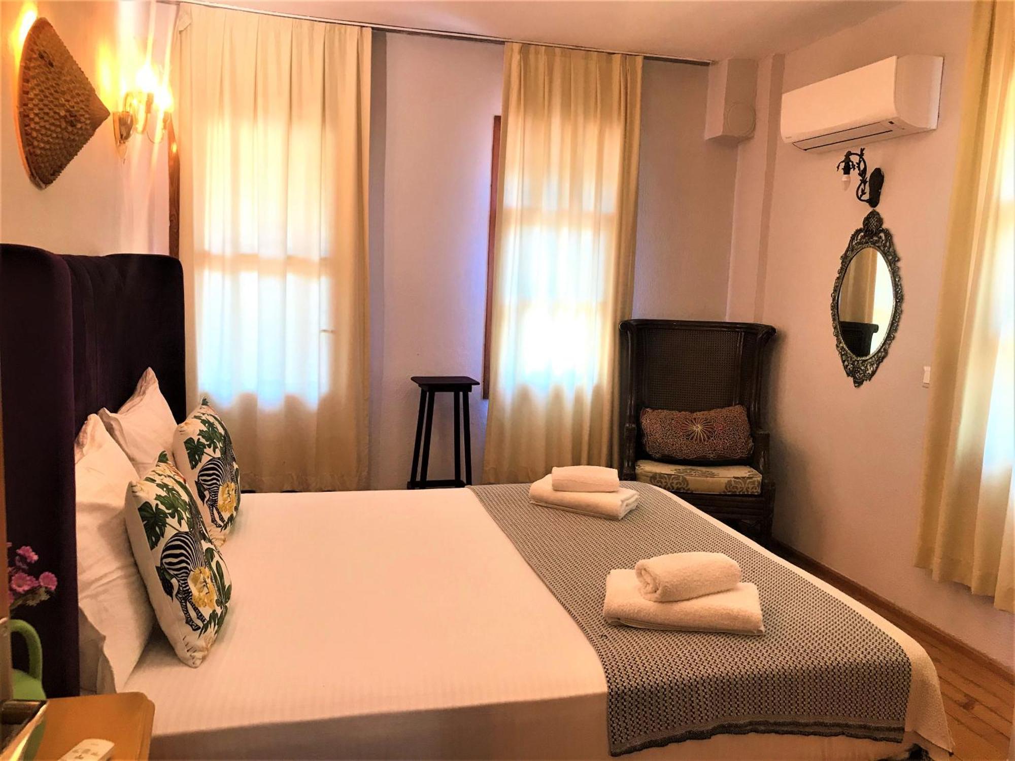 Ferienwohnung Smyrna Uzuncarsi Kaş Exterior foto