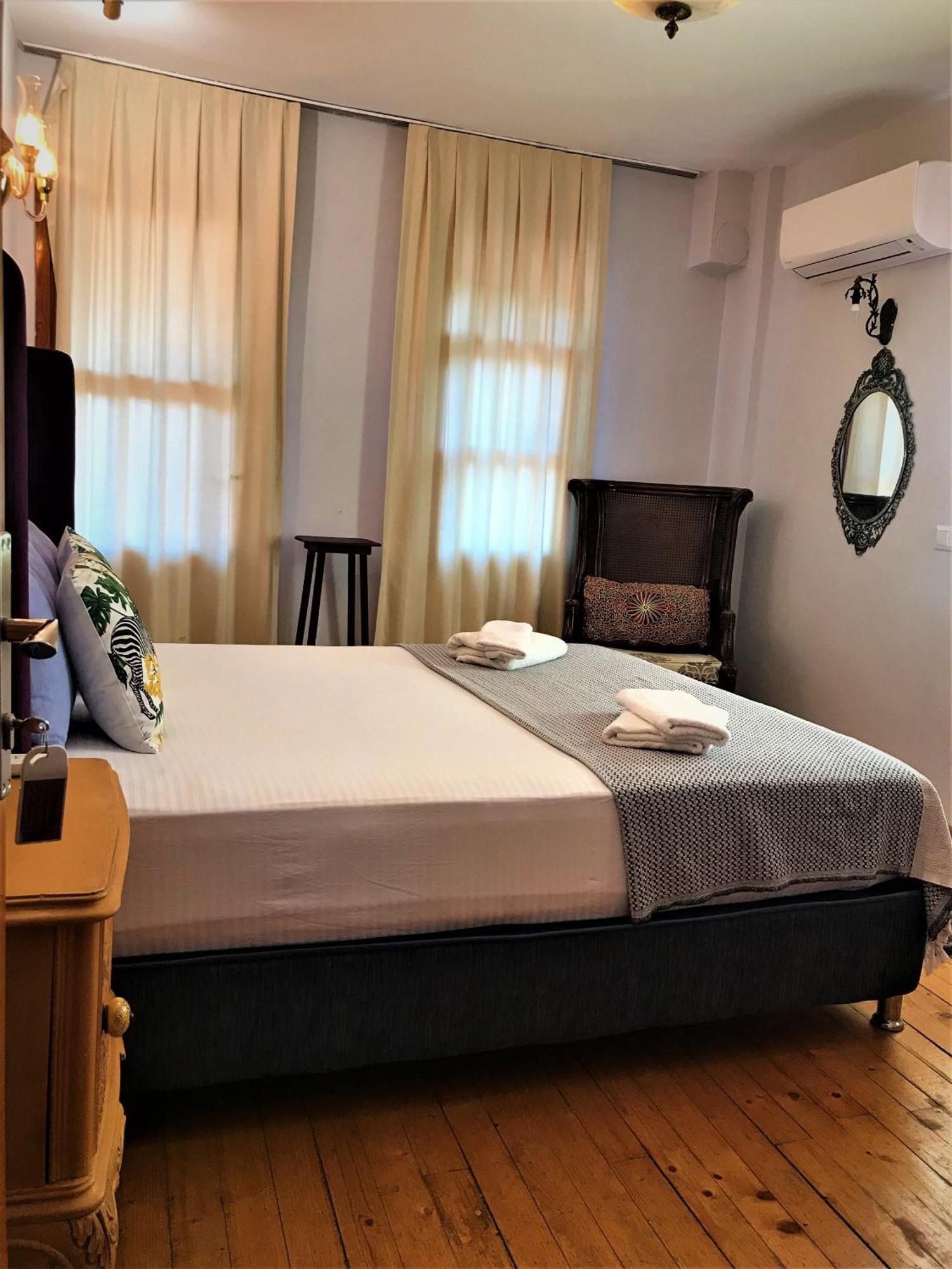 Ferienwohnung Smyrna Uzuncarsi Kaş Exterior foto